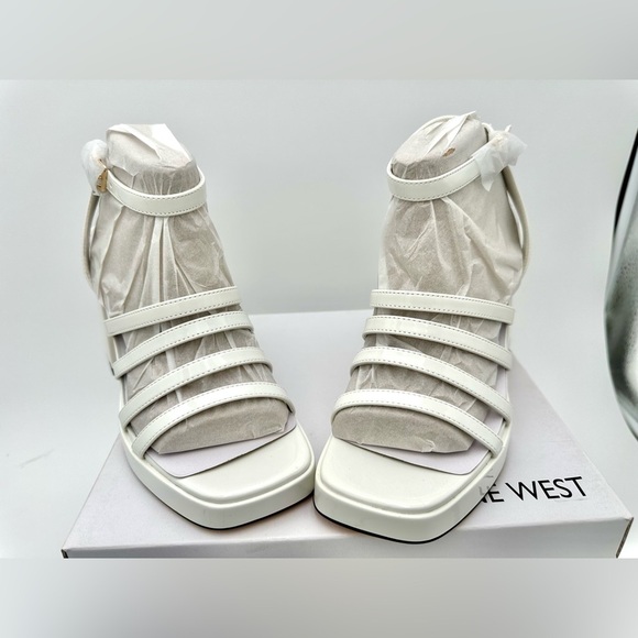 🔥🌶️Nine West Teriss Strappy Platform Sandals Patent Leather White 🌶️🔥 - Picture 9 of 11